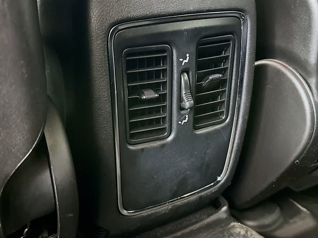 Thumbnail: 2015 Jeep Grand Cherokee - 13