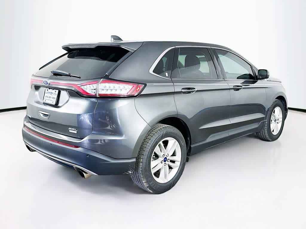 Thumbnail: 2016 Ford Edge - 25