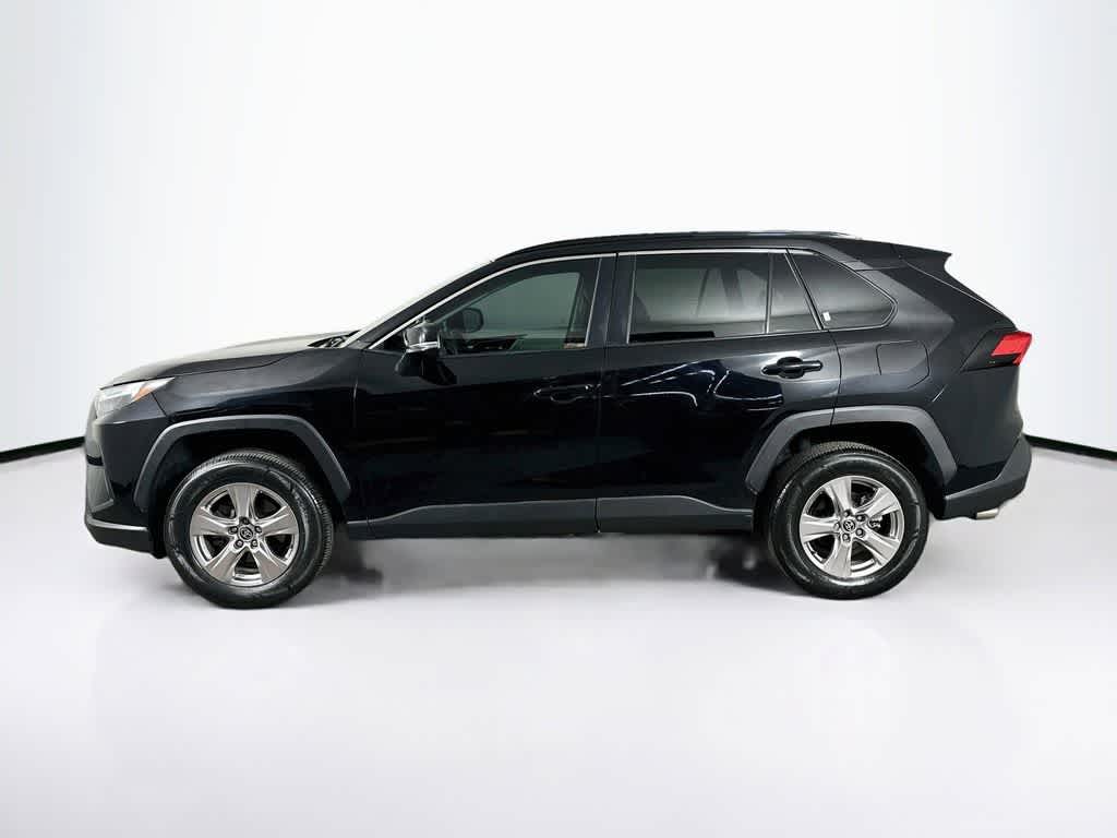 Thumbnail: 2022 Toyota RAV4 - 3