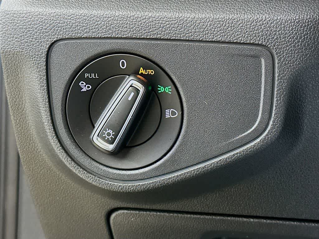 Thumbnail: 2021 Volkswagen Atlas - 26