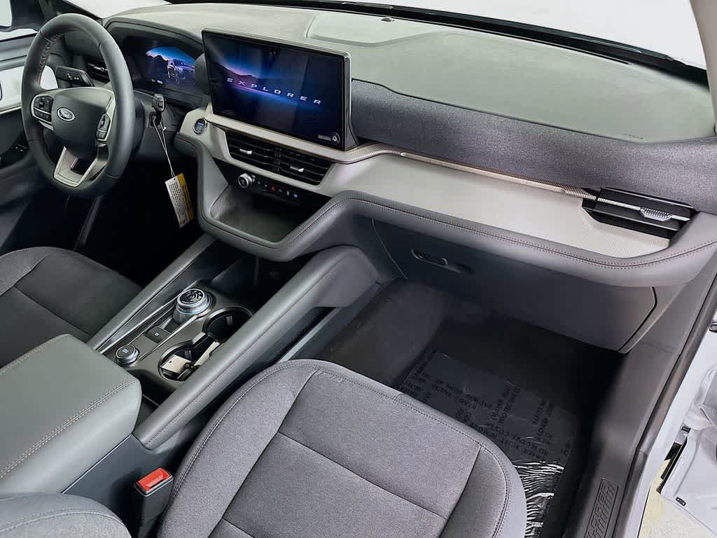 Thumbnail: 2026 Ford Explorer - 31