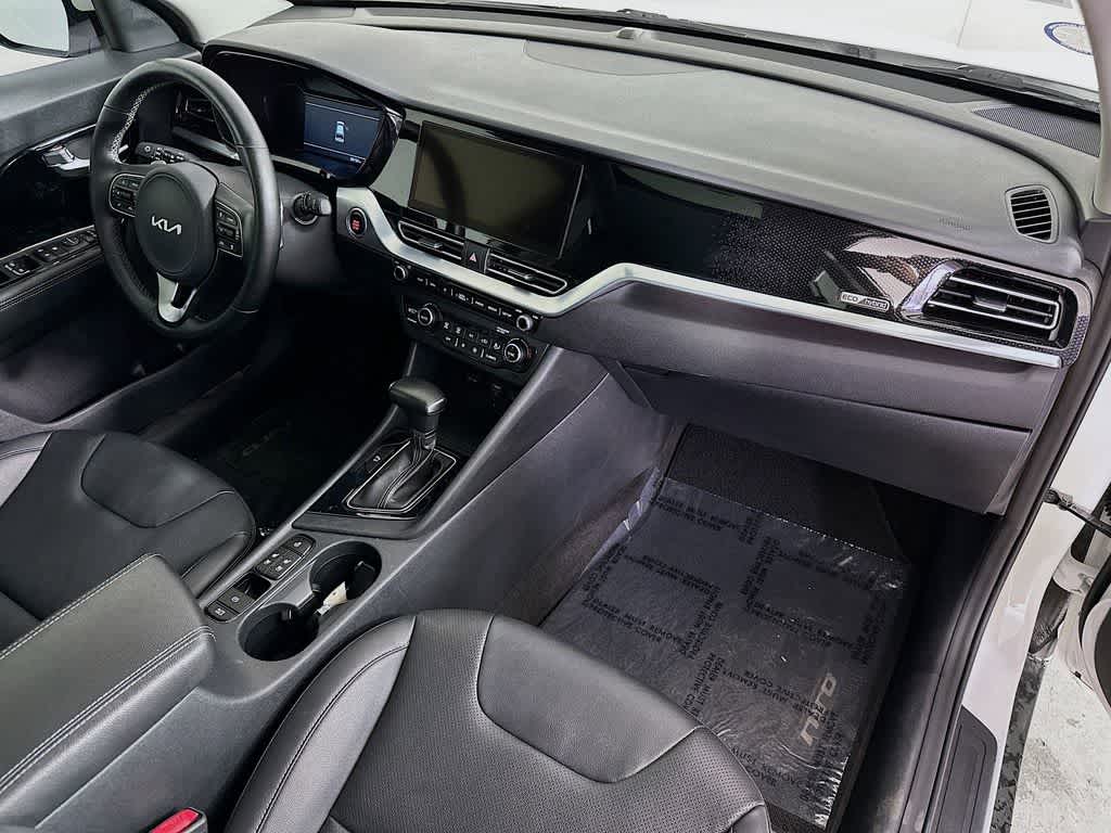 Thumbnail: 2022 Kia Niro - 36