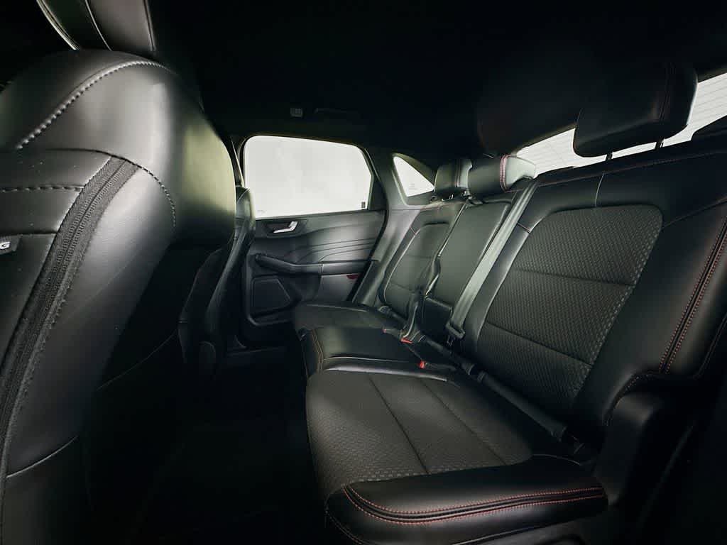 Thumbnail: 2023 Ford Escape - 14