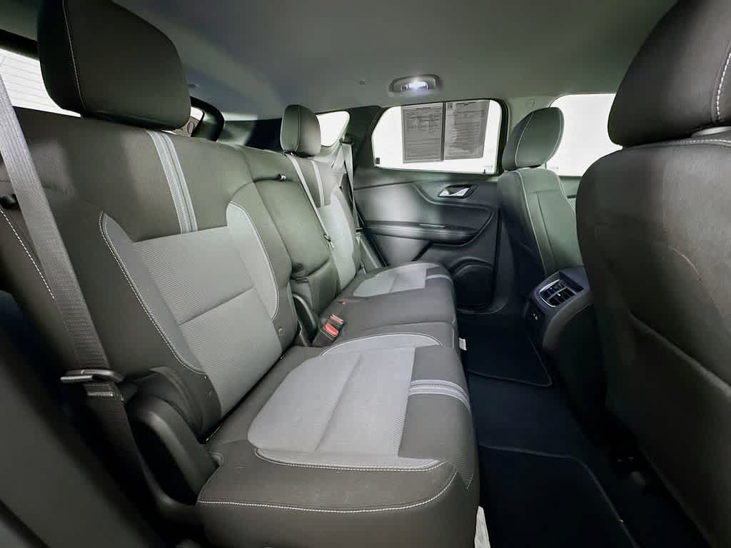 Thumbnail: 2023 Chevrolet Blazer - 31