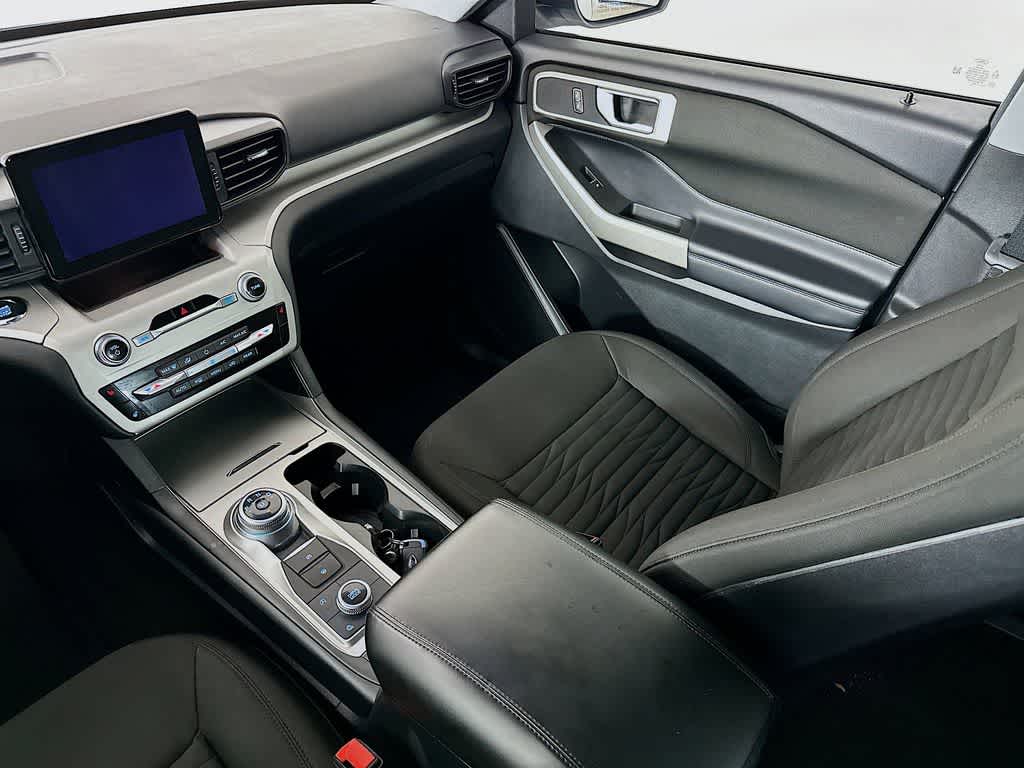 Thumbnail: 2020 Ford Explorer - 11