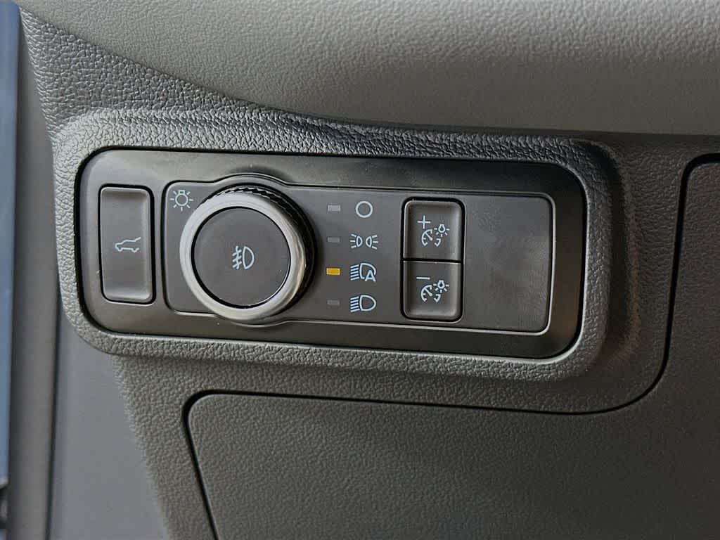 Thumbnail: 2025 Ford Explorer - 26