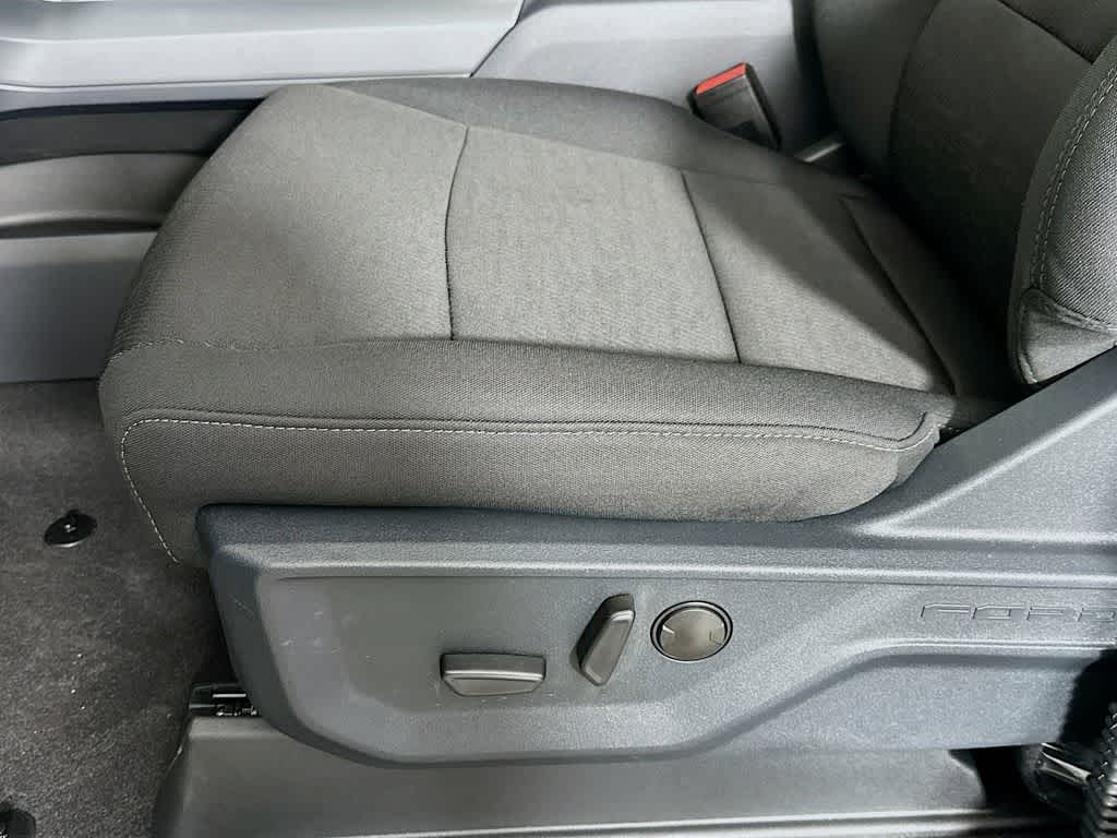 Thumbnail: 2025 Ford F-150 - 31