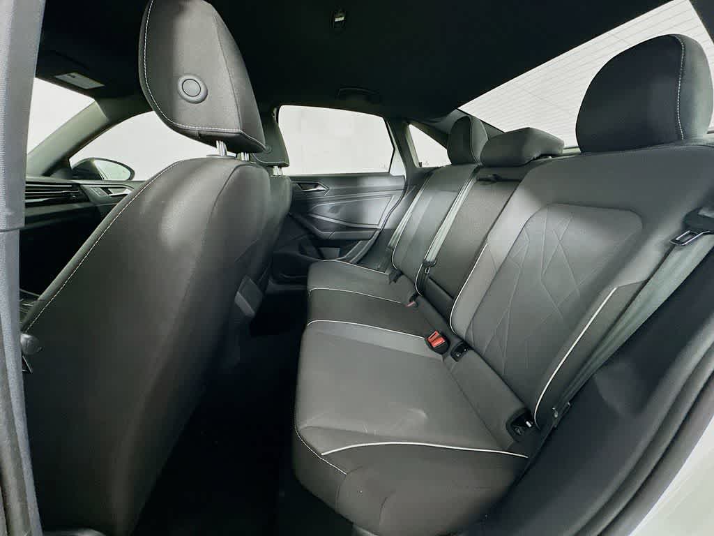 Thumbnail: 2025 Volkswagen Jetta - 12