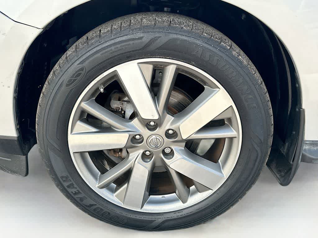 Thumbnail: 2014 Nissan Pathfinder - 8