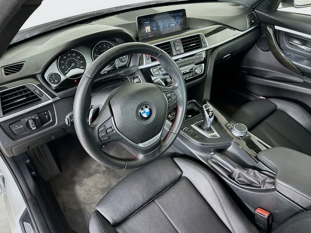 Thumbnail: 2017 BMW 3 Series - 2