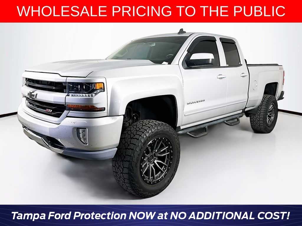 Thumbnail: 2017 Chevrolet Silverado 1500 - 1