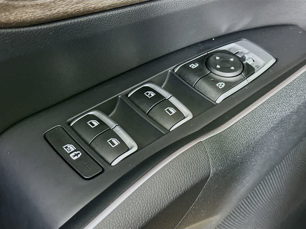 Thumbnail: 2023 Kia Sorento - 30