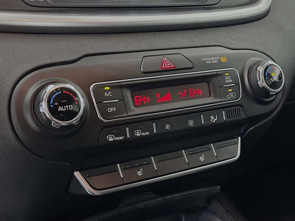 Thumbnail: 2019 Kia Sorento - 18