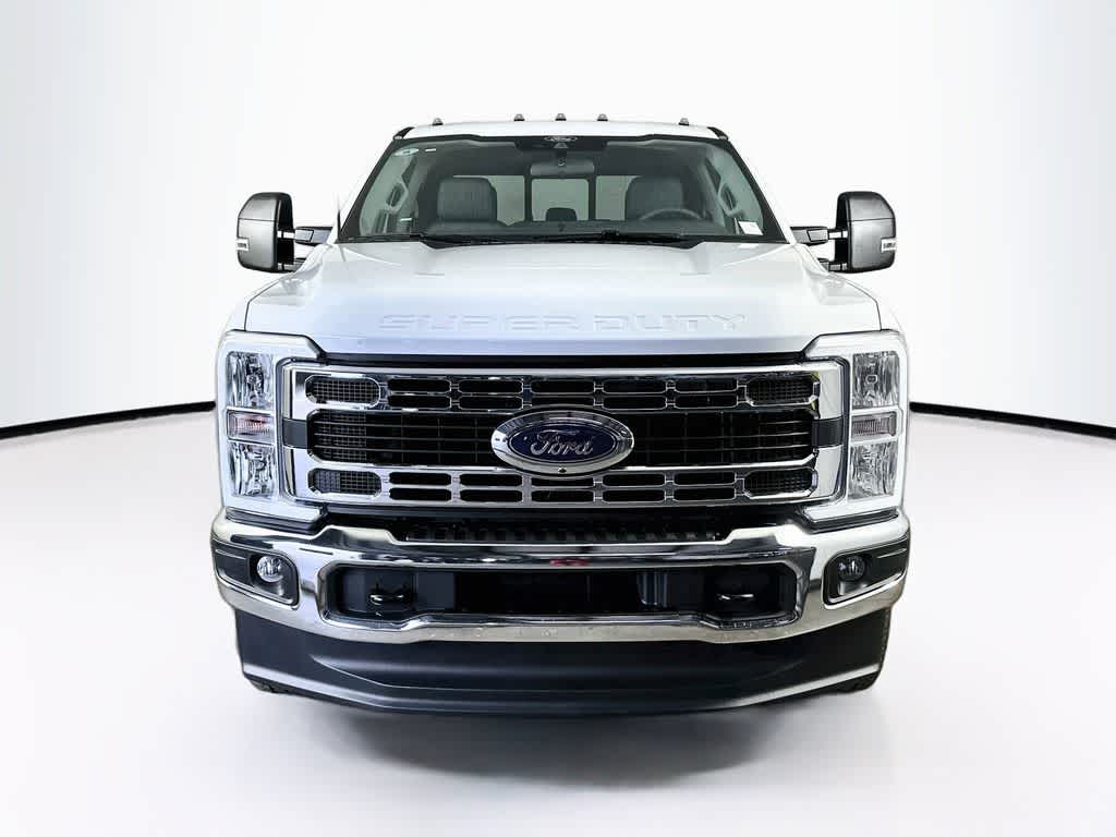 Thumbnail: 2026 Ford F-350 - 6