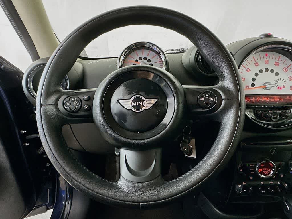 Thumbnail: 2013 MINI Cooper Countryman - 15