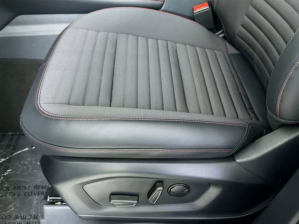 Thumbnail: 2026 Ford Explorer - 31