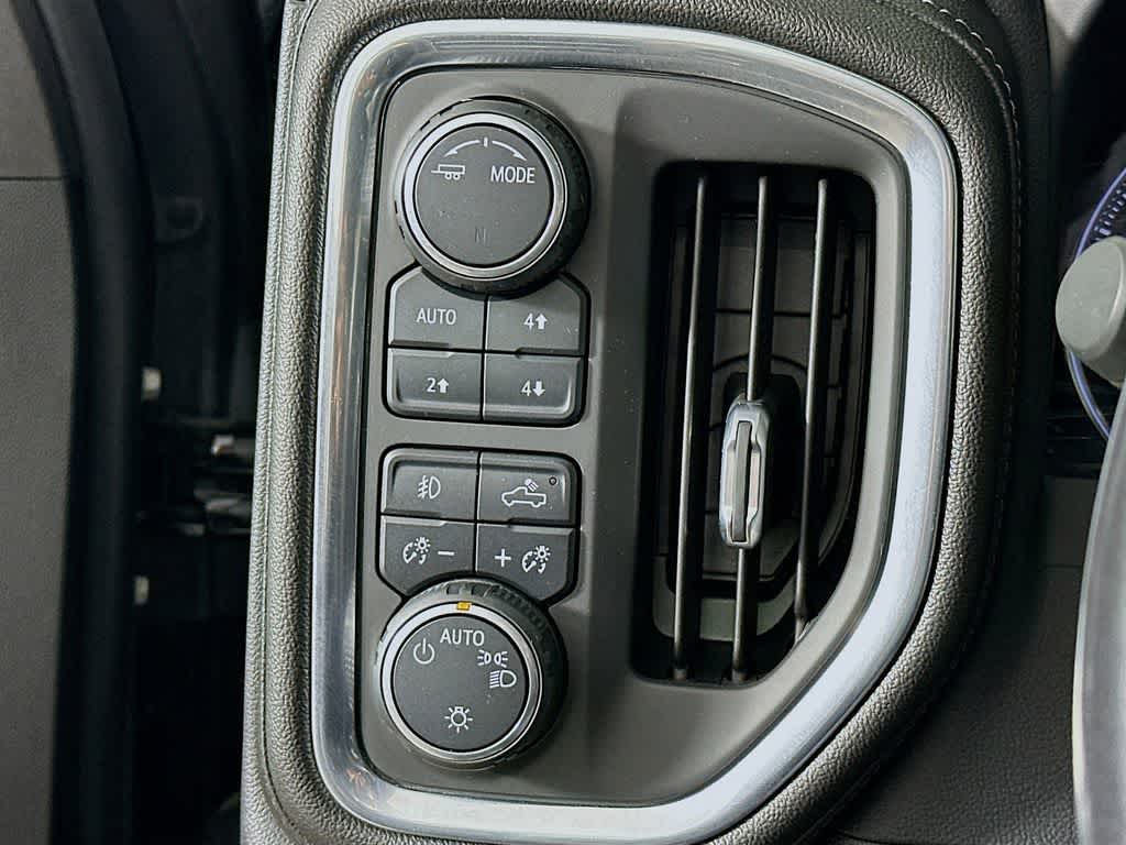 Thumbnail: 2020 Chevrolet Silverado 1500 - 27