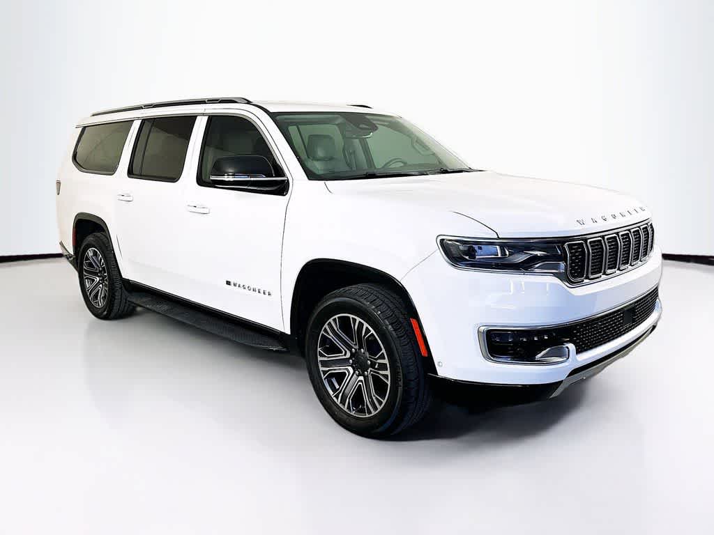 Thumbnail: 2023 Jeep Wagoneer - 23