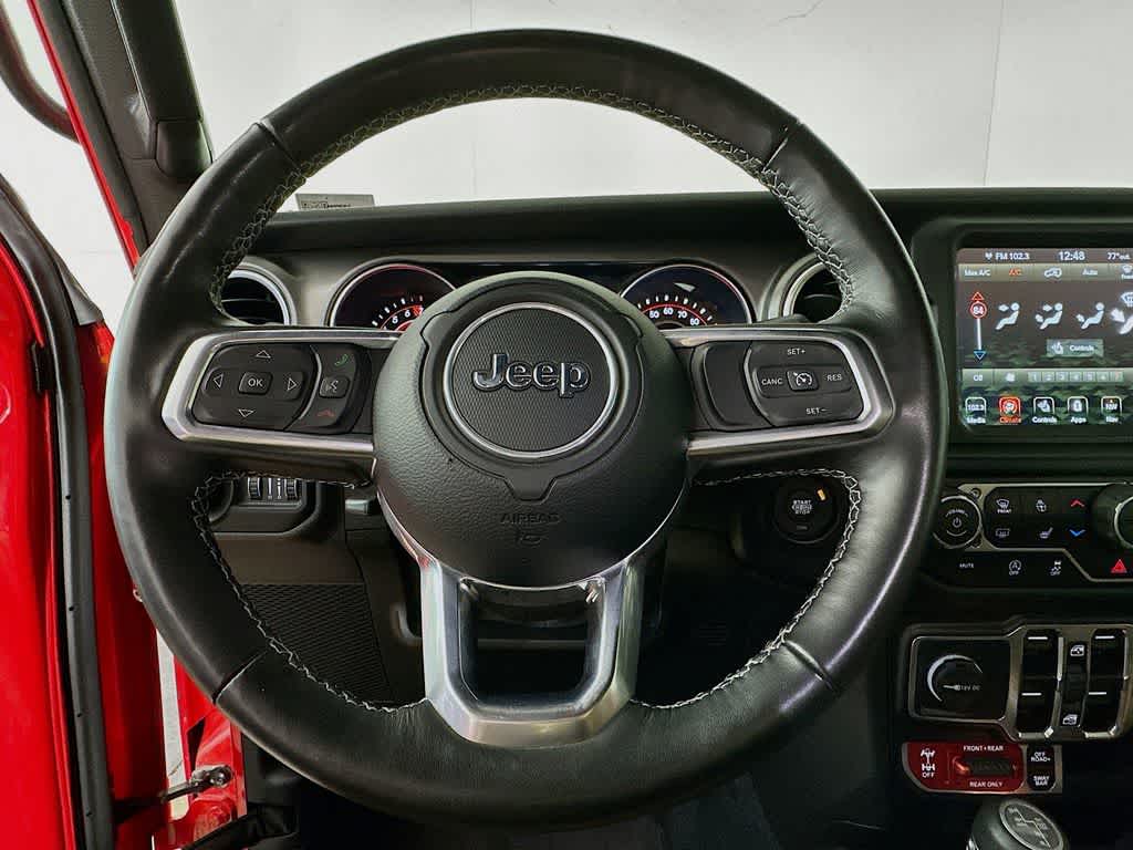 Thumbnail: 2022 Jeep Wrangler - 16