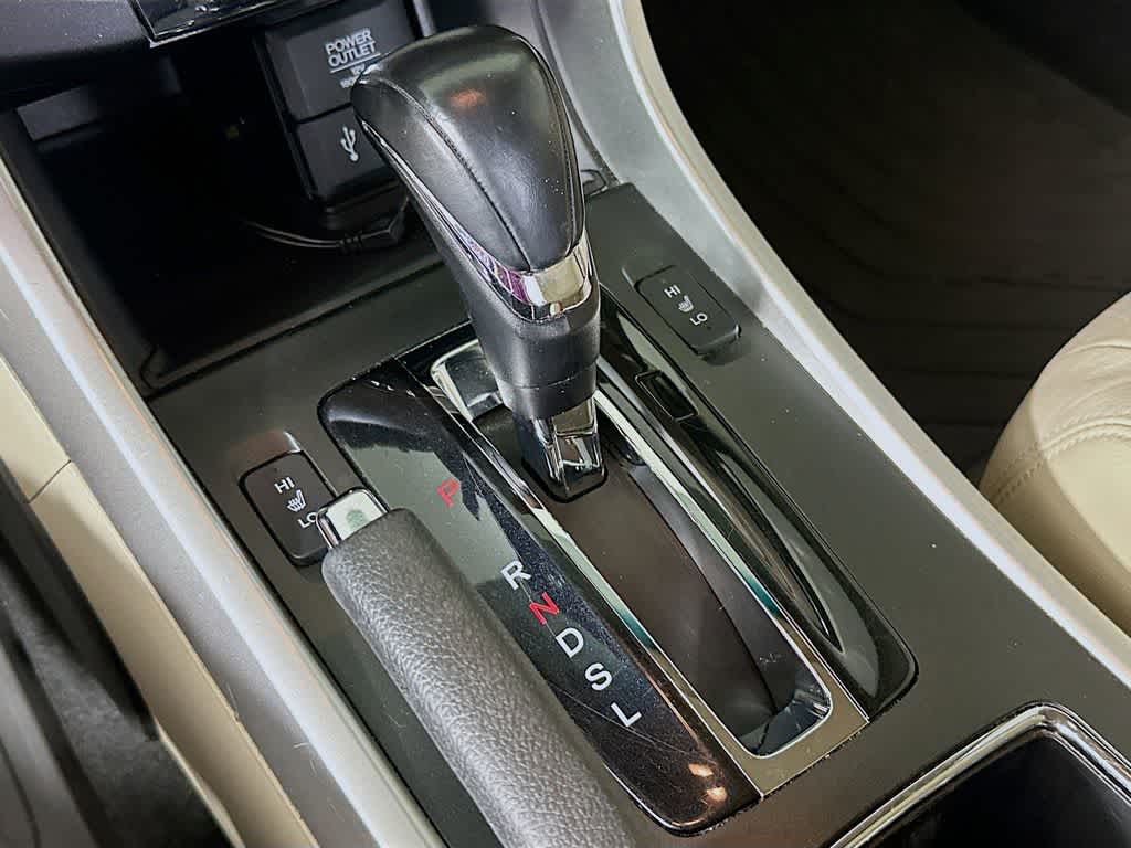 Thumbnail: 2015 Honda Accord - 19