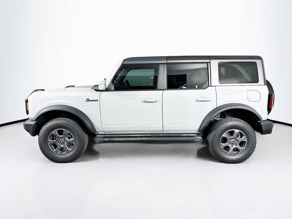 Thumbnail: 2021 Ford Bronco - 3