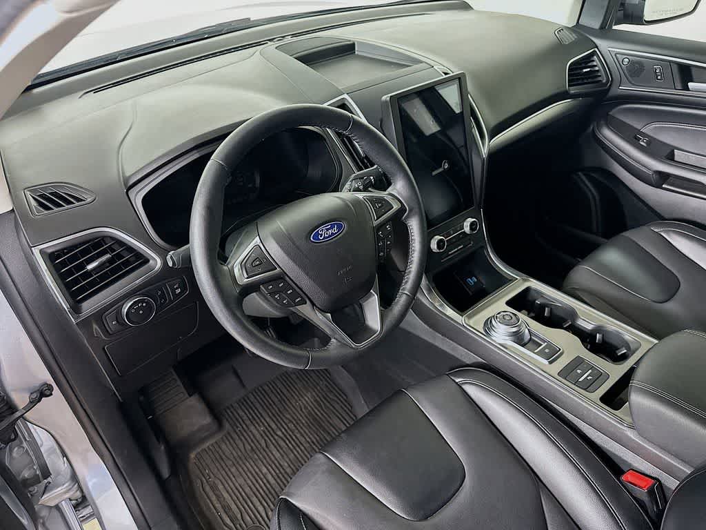 Thumbnail: 2022 Ford Edge - 2