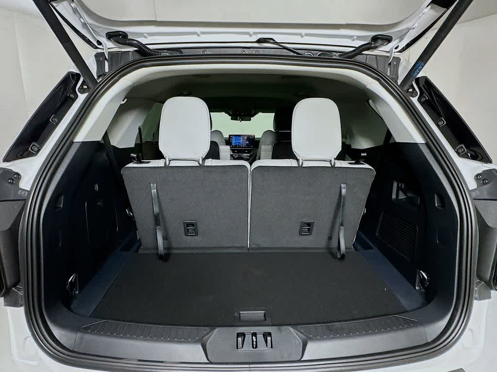 Thumbnail: 2026 Ford Explorer - 20