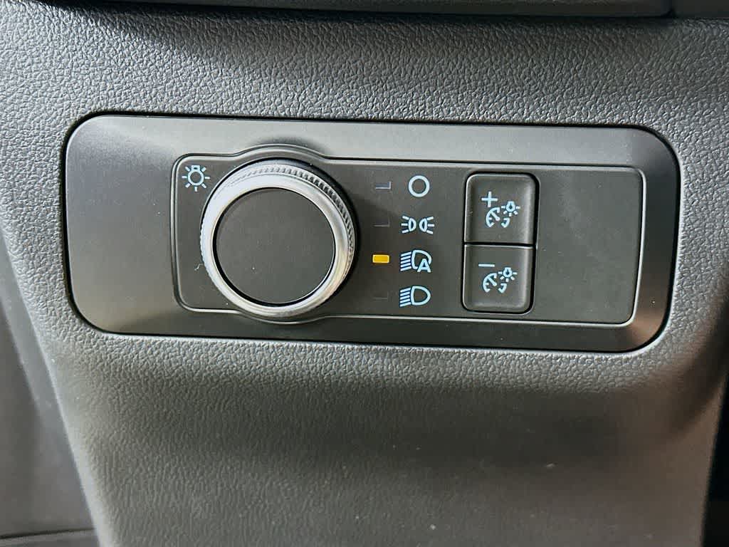 Thumbnail: 2022 Ford Escape - 26