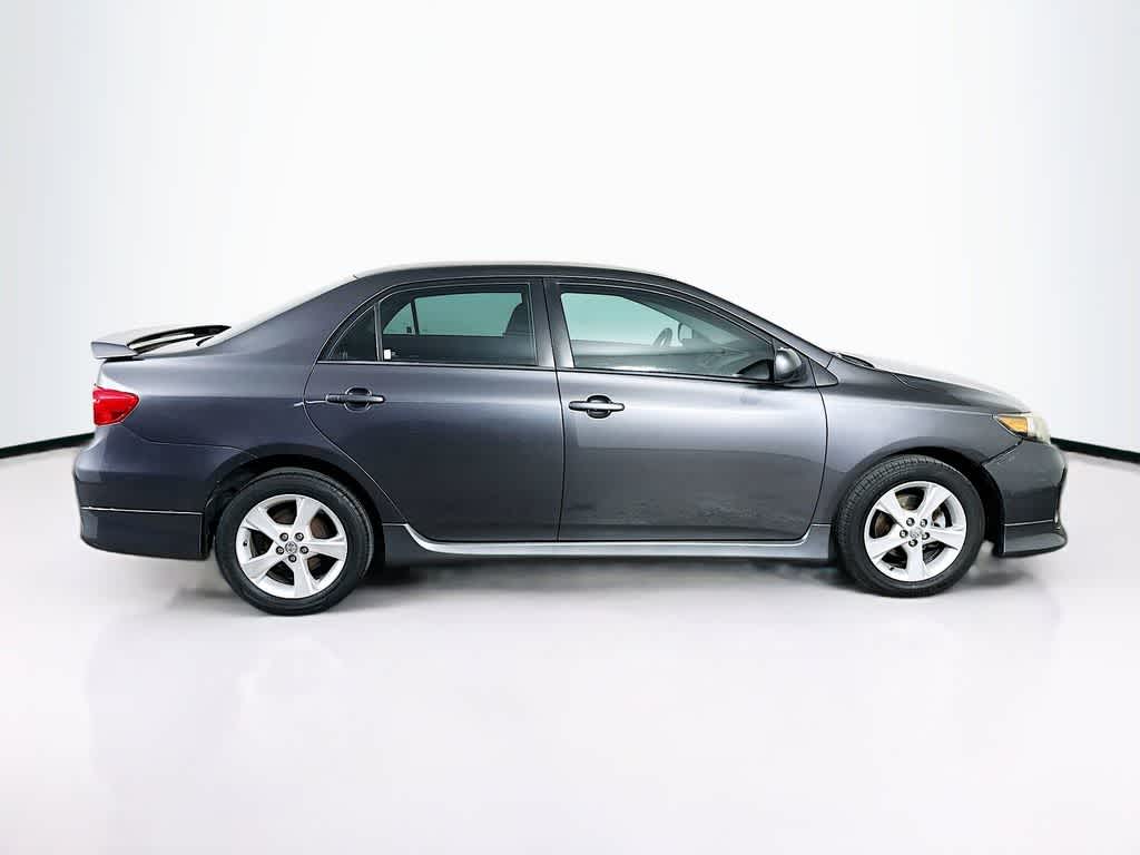 Thumbnail: 2013 Toyota Corolla - 24