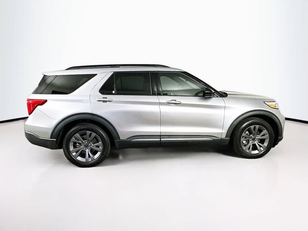Thumbnail: 2022 Ford Explorer - 26