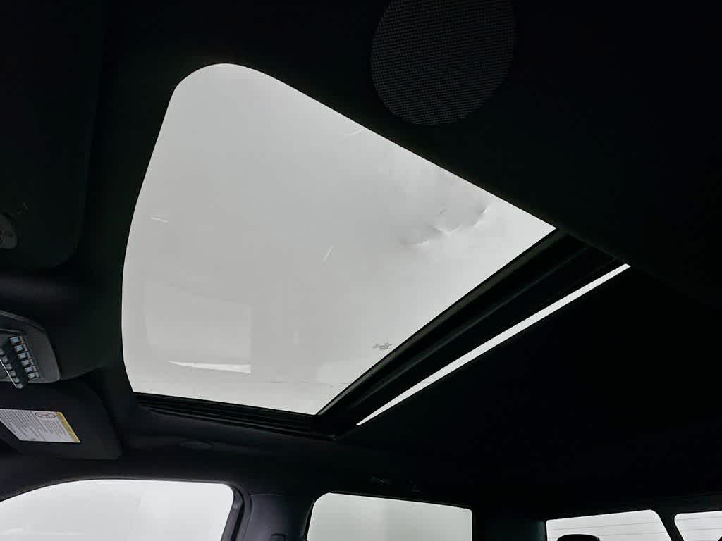 Thumbnail: 2026 Ford F-250 - 33