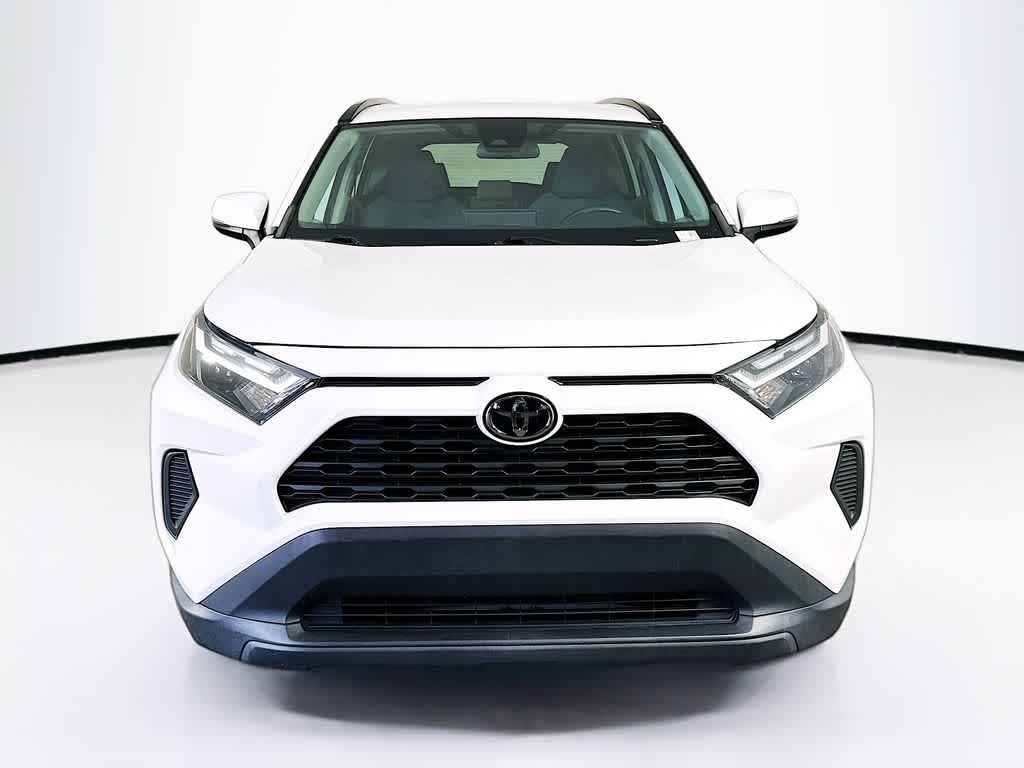Thumbnail: 2022 Toyota RAV4 - 6