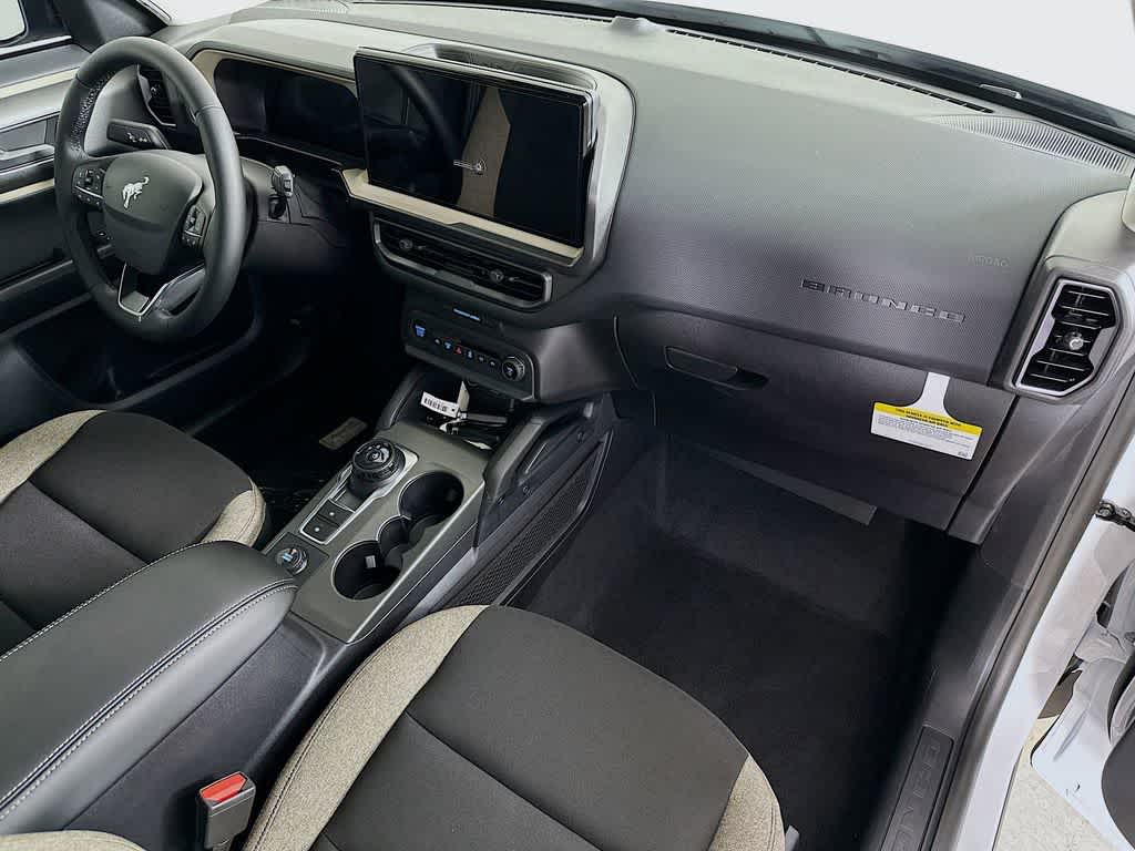 Thumbnail: 2025 Ford Bronco Sport - 31