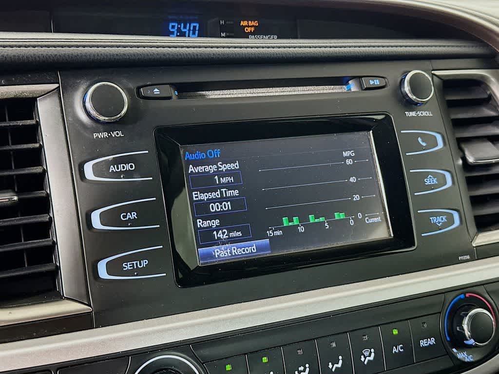 Thumbnail: 2018 Toyota Highlander - 17