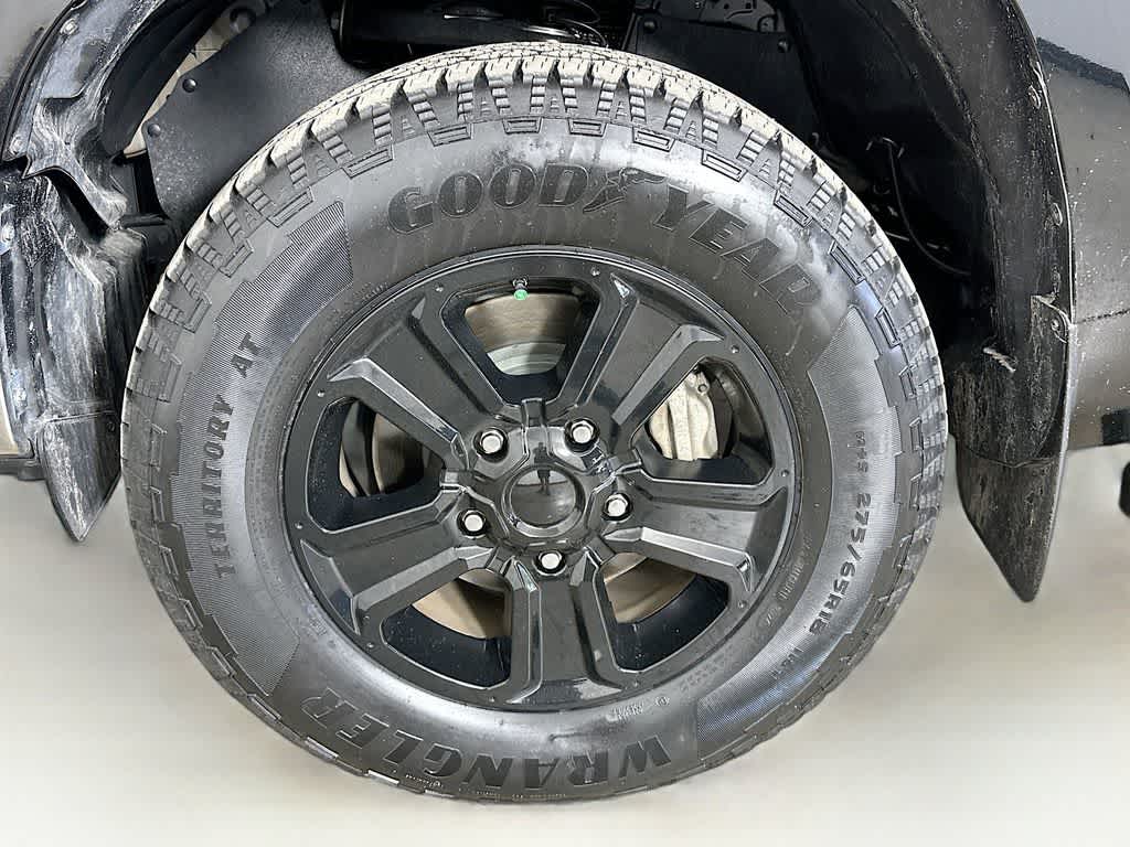 Thumbnail: 2019 Toyota Tundra - 8