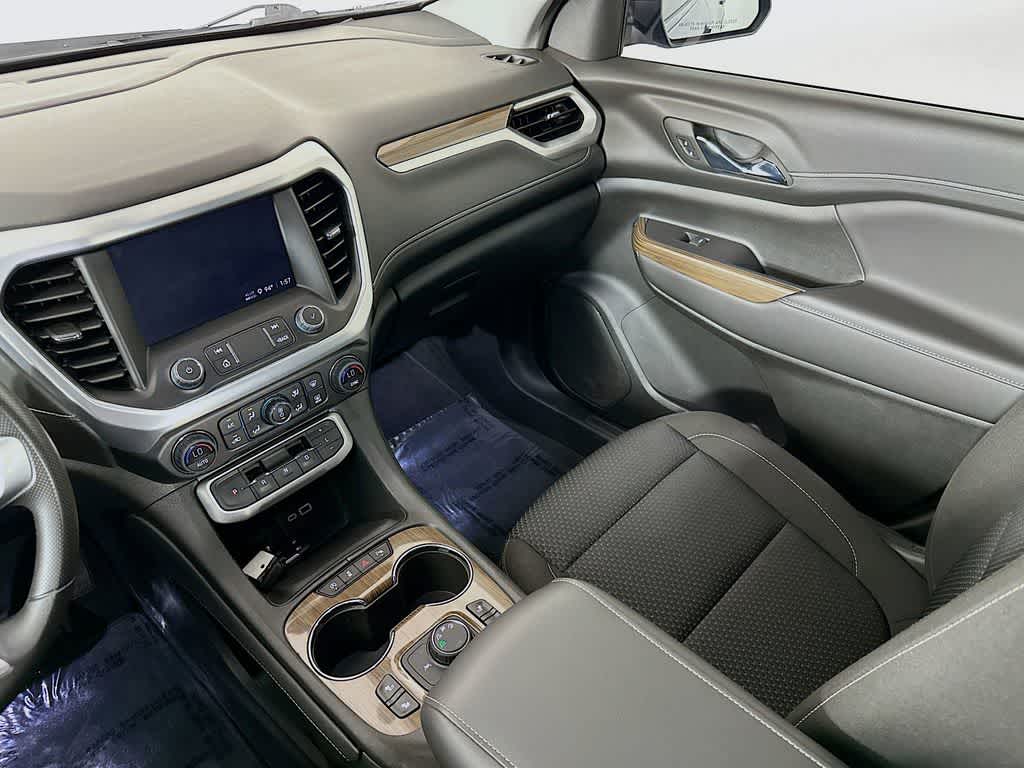 Thumbnail: 2023 GMC Acadia - 11