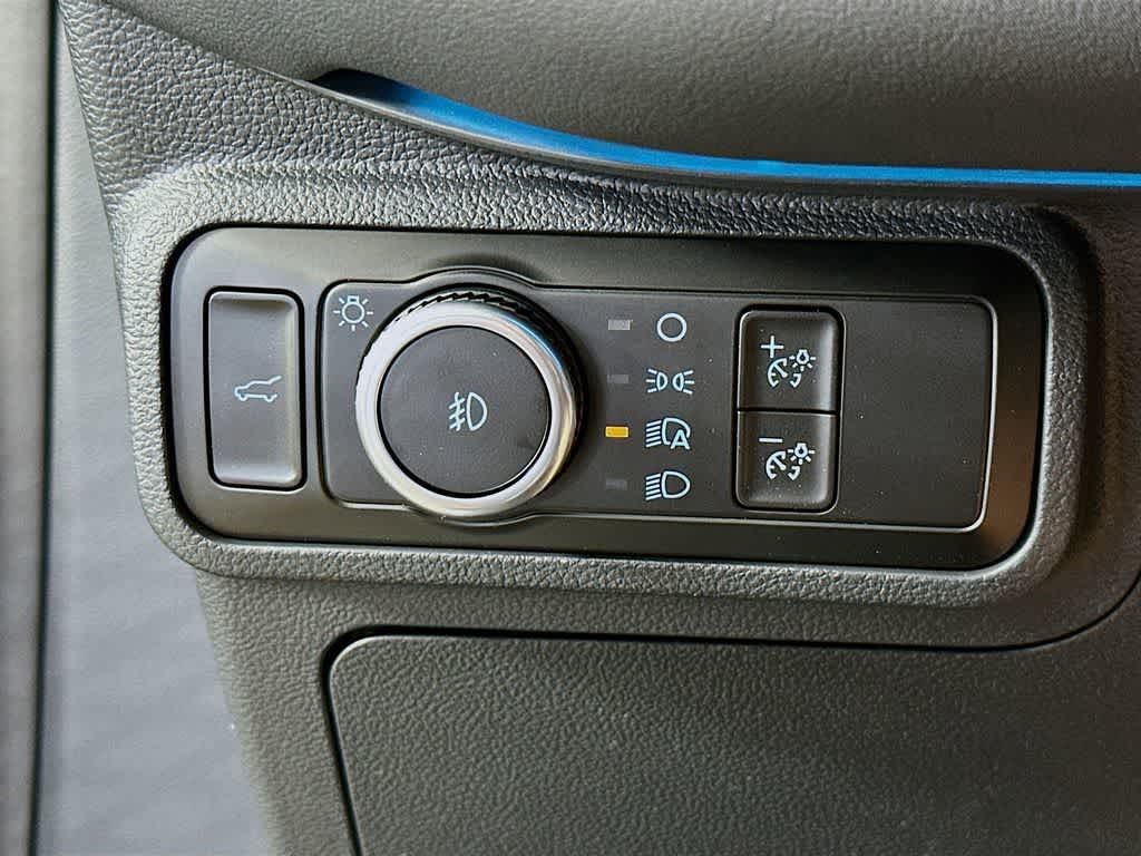 Thumbnail: 2025 Ford Explorer - 26