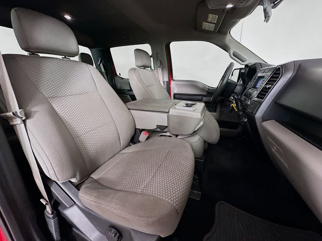 Thumbnail: 2016 Ford F-150 - 14