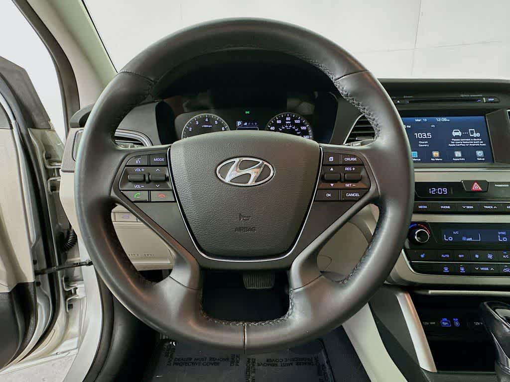 Thumbnail: 2016 Hyundai Sonata - 16