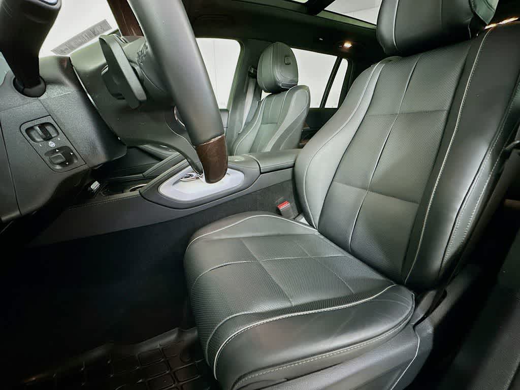 Thumbnail: 2023 Mercedes-Benz GLS - 12