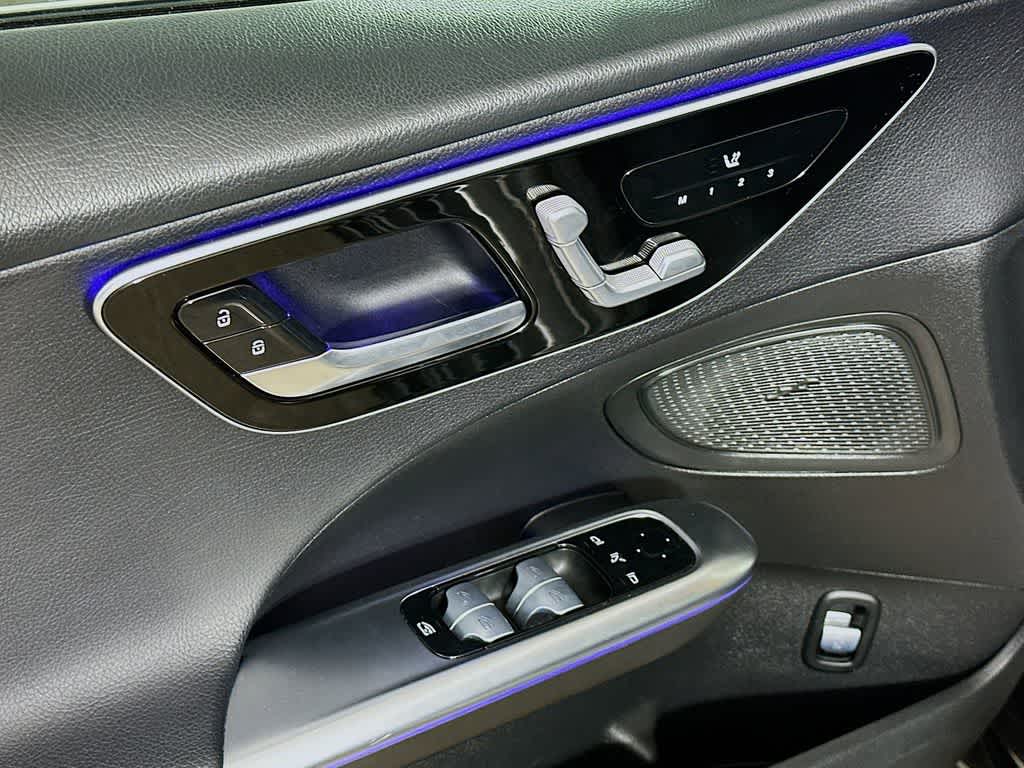 Thumbnail: 2022 Mercedes-Benz C-Class - 30