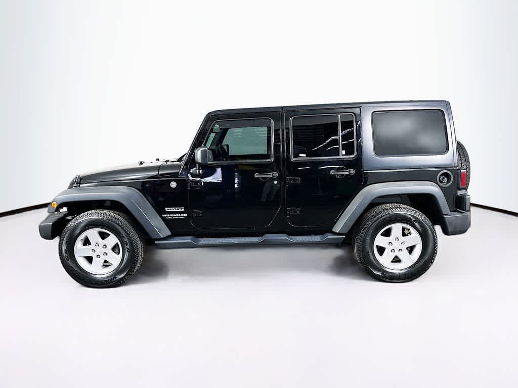 Thumbnail: 2015 Jeep Wrangler - 3