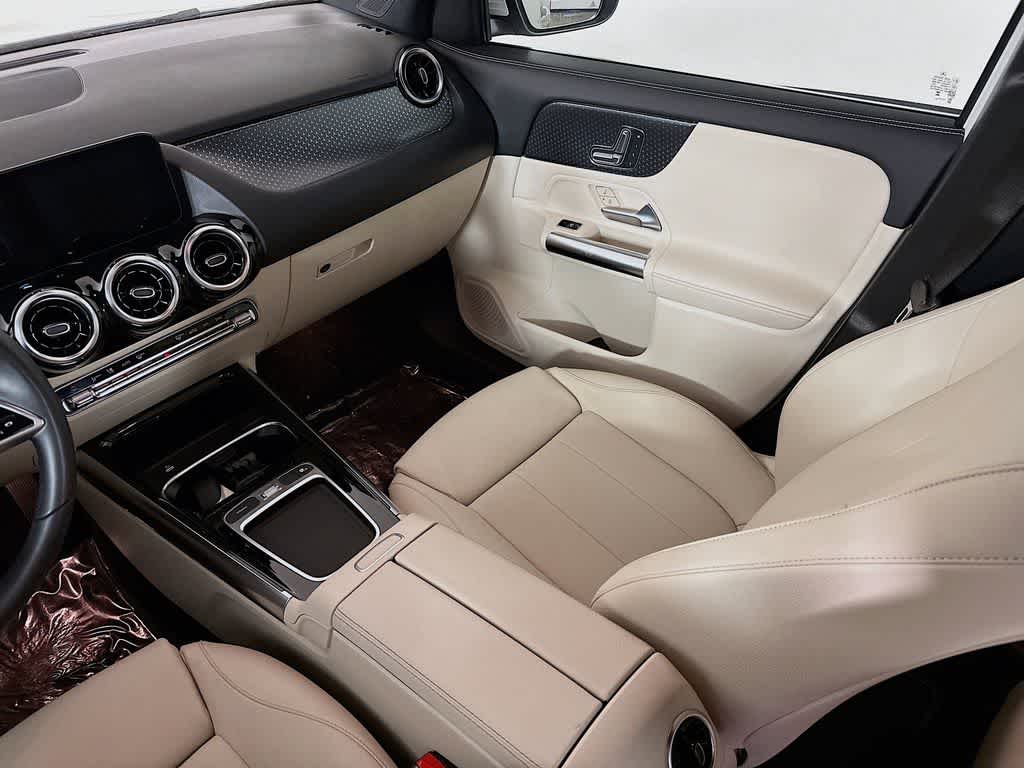 Thumbnail: 2025 Mercedes-Benz GLA - 11