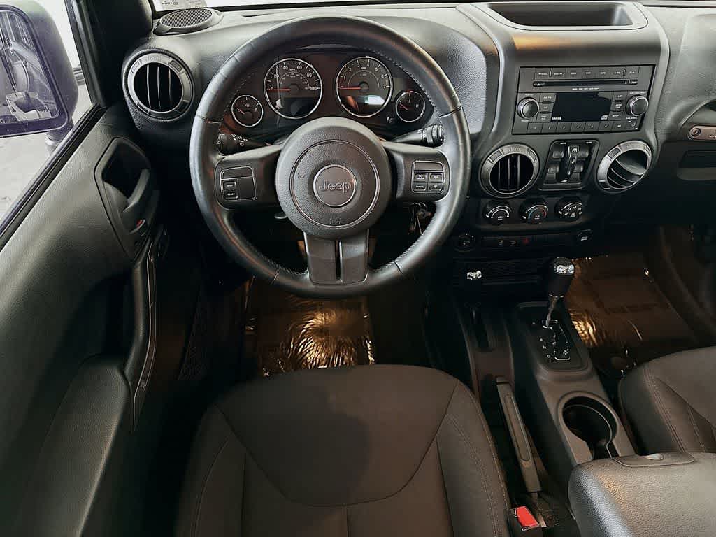 Thumbnail: 2015 Jeep Wrangler - 10