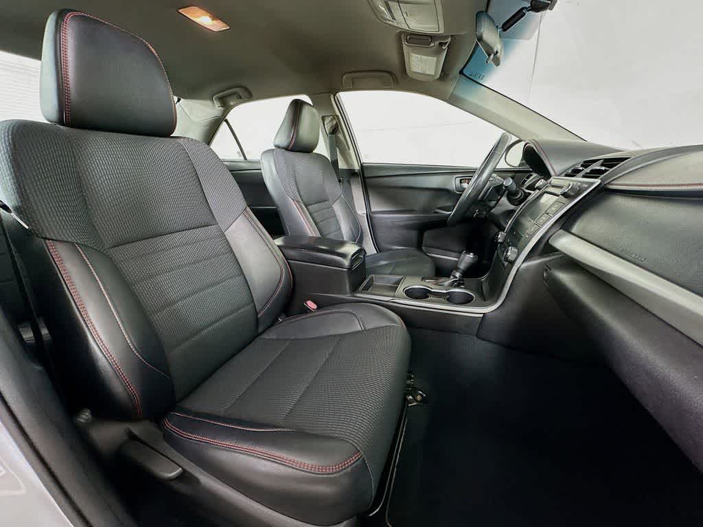 Thumbnail: 2017 Toyota Camry - 14