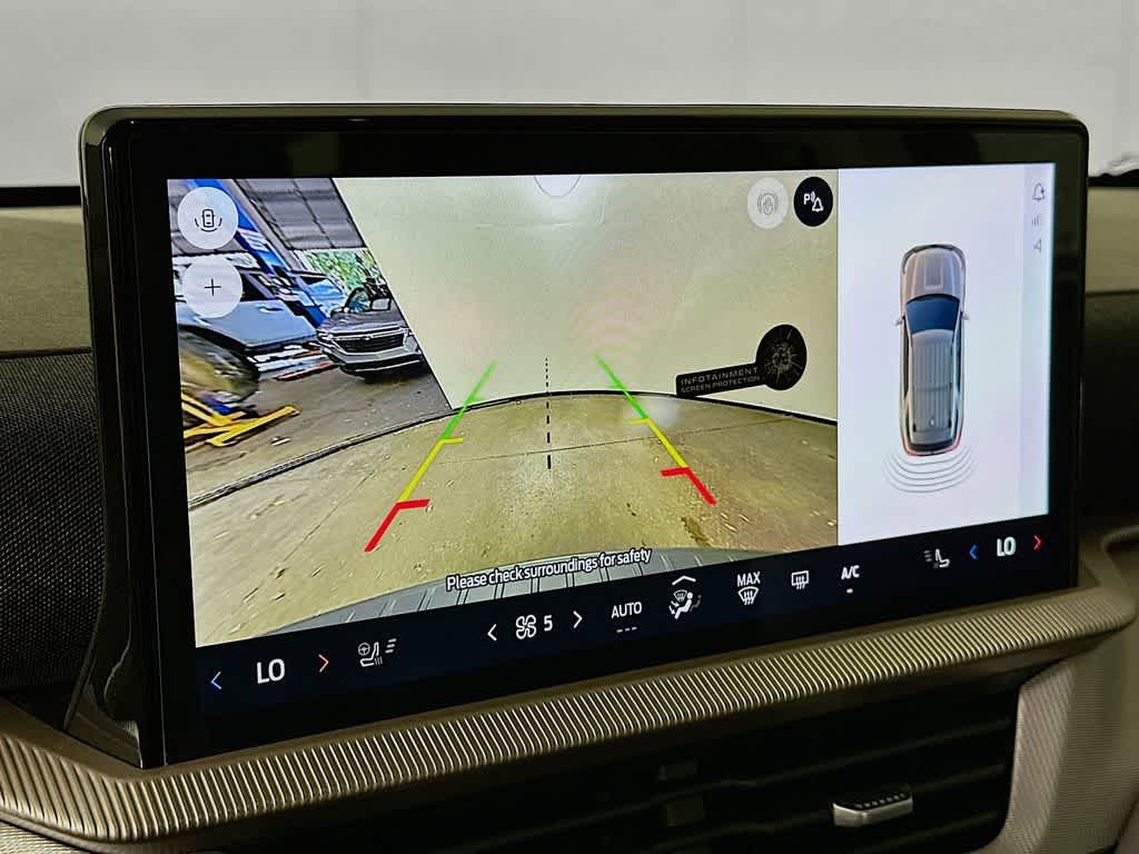 Thumbnail: 2025 Ford Explorer - 28