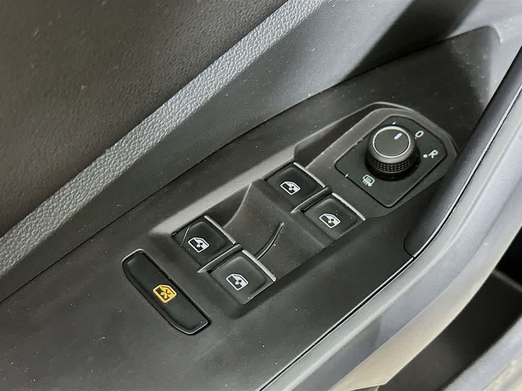 Thumbnail: 2024 Volkswagen Jetta - 28