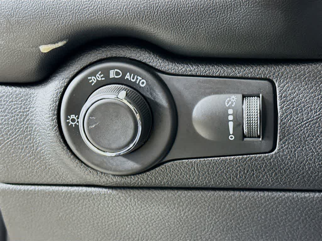 Thumbnail: 2025 Dodge Durango - 27