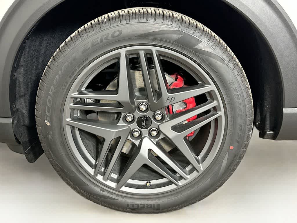 Thumbnail: 2026 Ford Explorer - 8