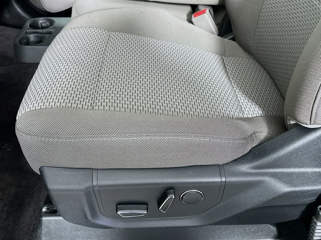 Thumbnail: 2017 Ford F-150 - 29